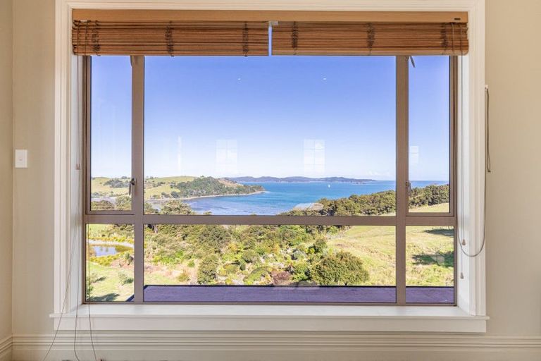 Photo of property in 220 Whitmore Road, Tawharanui Peninsula, Warkworth, 0986