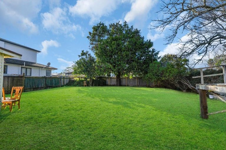 Photo of property in 8 Braeburn Place, Takanini, 2112