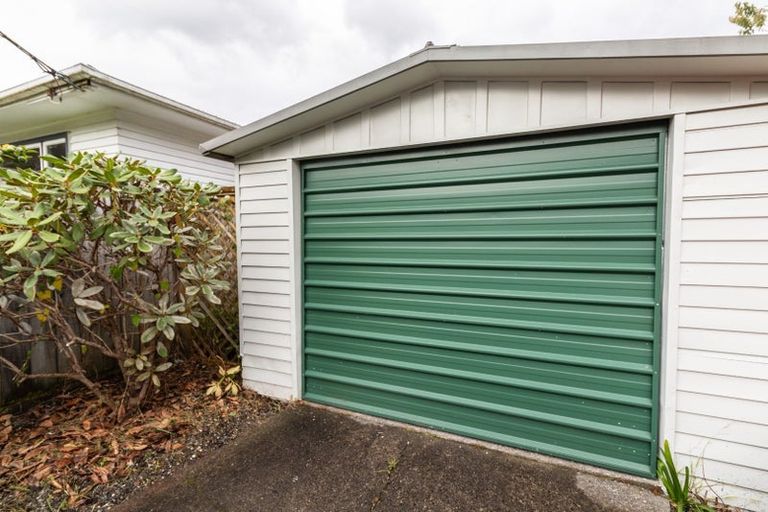 Photo of property in 18 Whangakoko Grove, Birchville, Upper Hutt, 5018