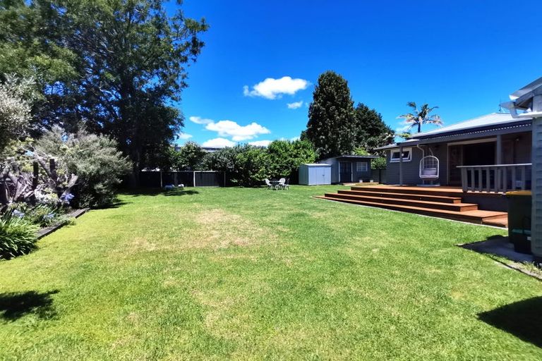 Photo of property in 11 Malyon Street, Te Puke, 3119