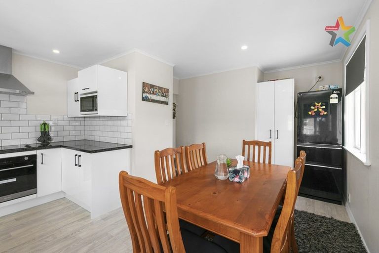 Photo of property in 113 Stokes Valley Road, Stokes Valley, Lower Hutt, 5019