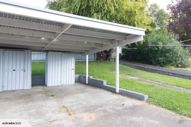 Photo of property in 2/56 Gowing Drive, Meadowbank, Auckland, 1072