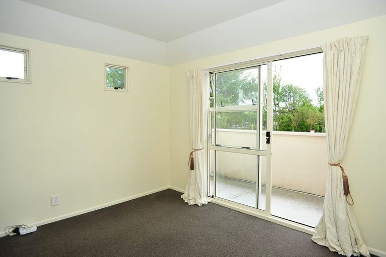 Photo of property in 2/4 Sheldon Street, Woolston, Christchurch, 8023