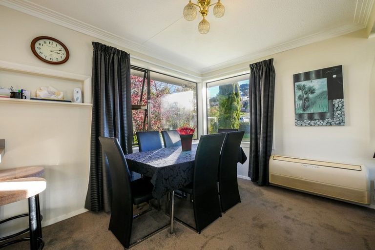 Photo of property in 17 Colquhoun Street, Glenross, Dunedin, 9011