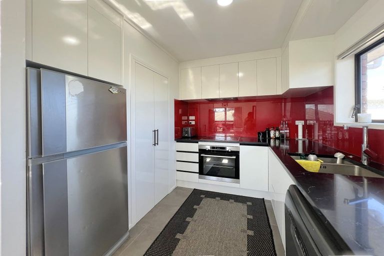 Photo of property in 34b Orams Road, Hillpark, Auckland, 2102