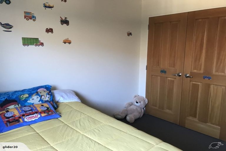 Photo of property in 12 Gandalf Crescent, Paraparaumu, 5032