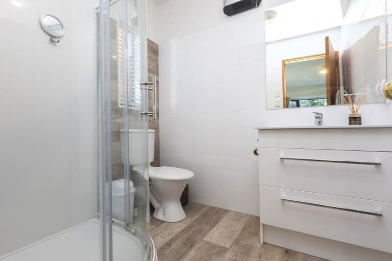 Photo of property in 15 Stanton Place, Woodend, 7610