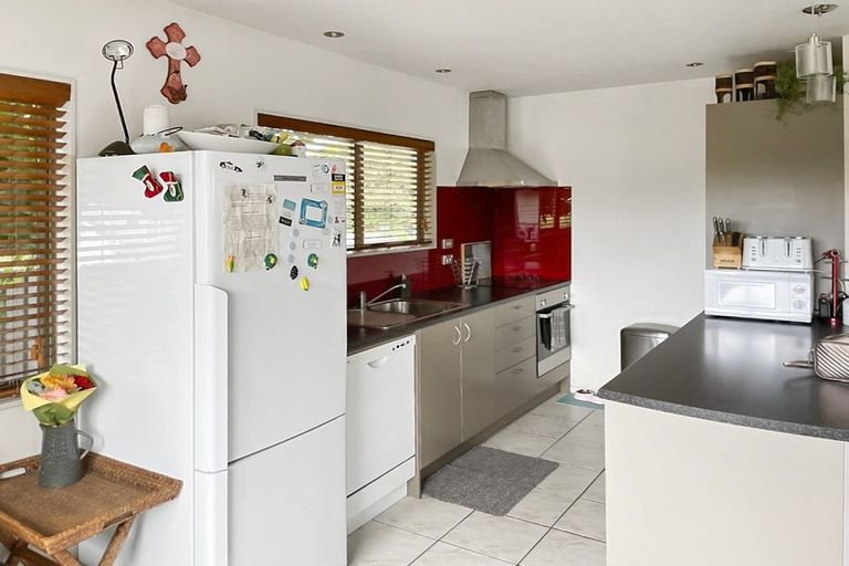 Photo of property in 84 Murphy Road, Taradale, Napier, 4112