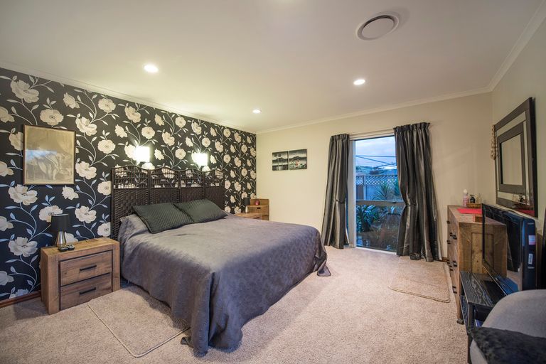 Photo of property in 156 Evans Road, Papamoa Beach, Papamoa, 3118