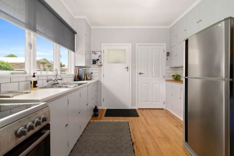 Photo of property in 20 Konene Street, Utuhina, Rotorua, 3015