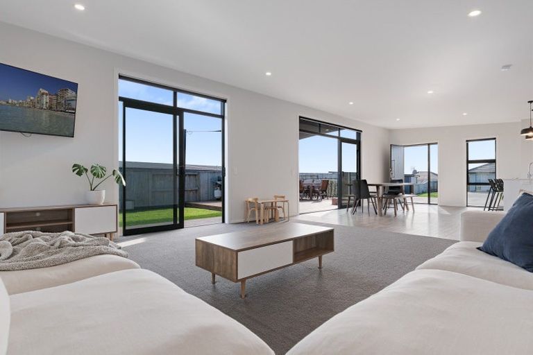 Photo of property in 8 Hillsborough Place, Te Puke, 3119