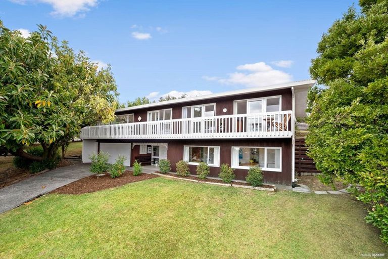 Photo of property in 20 Velma Road, Hillcrest, Auckland, 0627