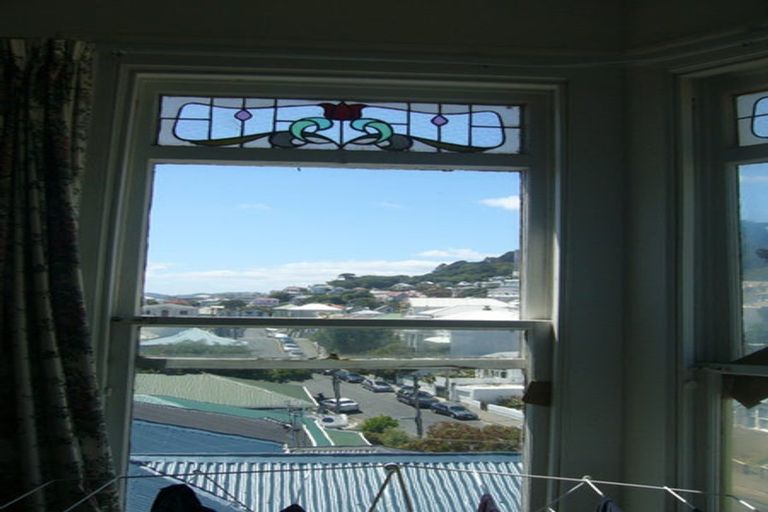 Photo of property in 46 Porritt Avenue, Mount Victoria, Wellington, 6011