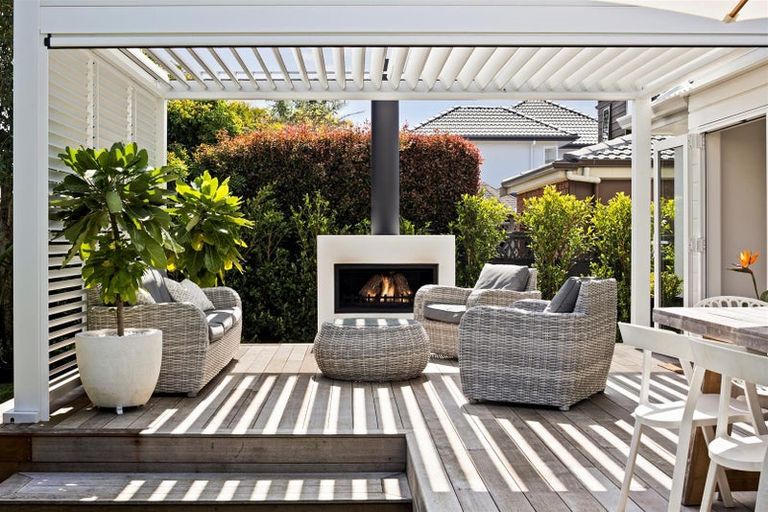 Photo of property in 44 Milford Road, Milford, Auckland, 0620