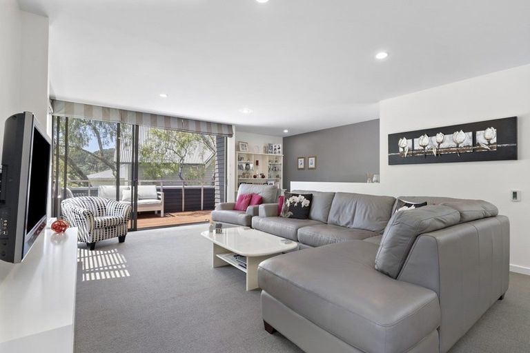 Photo of property in 35a Ngaio Road, Kelburn, Wellington, 6012