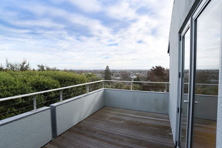 Photo of property in 23 Overdale Drive, Cashmere, Christchurch, 8022