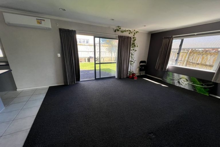 Photo of property in 47 Wayne Francis Drive, East Tamaki, Auckland, 2016