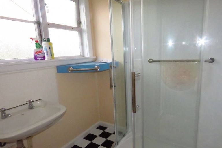 Photo of property in 68 Domett Street, Westport, 7825