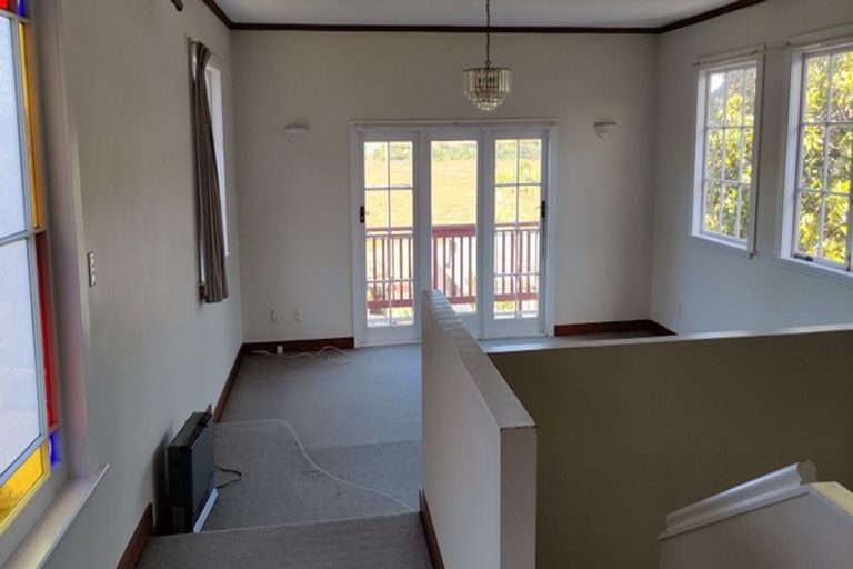 Photo of property in 1/13 St Peters Street, Northcote, Auckland, 0627