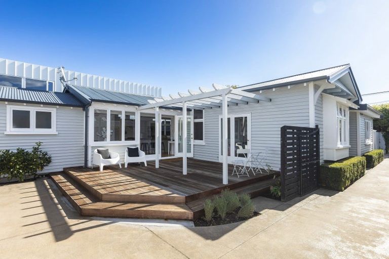 Photo of property in 16 Brenchley Avenue, Strowan, Christchurch, 8052