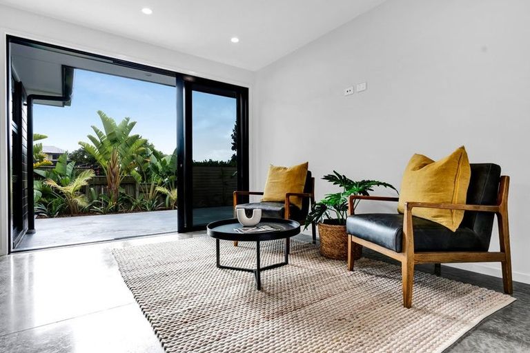 Photo of property in 9b James Drive, Bell Block, New Plymouth, 4312