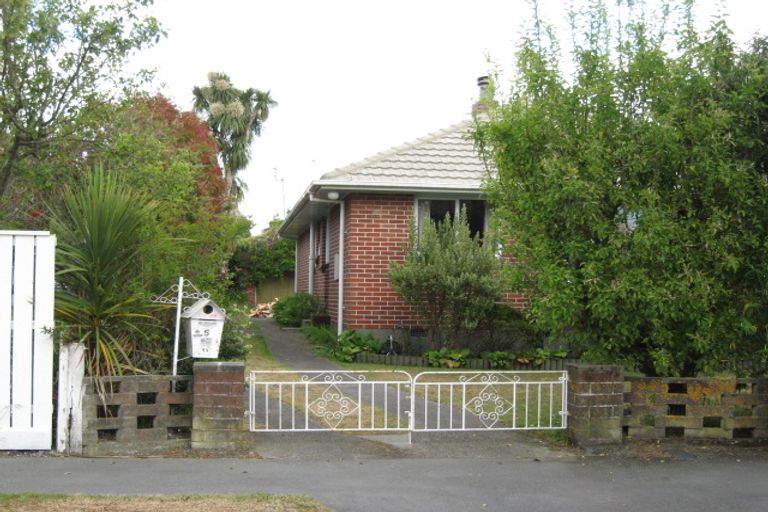 Photo of property in 5 Geelong Place, Burnside, Christchurch, 8053