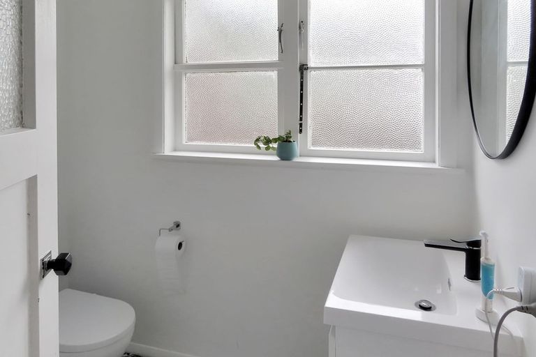 Photo of property in 173 Oxford Terrace, Epuni, Lower Hutt, 5011