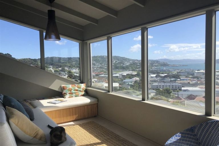 Photo of property in 46 Rodrigo Road, Kilbirnie, Wellington, 6022