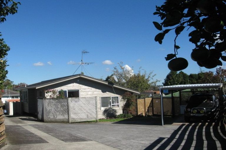 Photo of property in 2/17 Bain Place, Bucklands Beach, Auckland, 2014