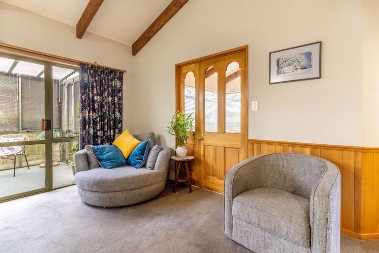 Photo of property in 10 Calder Place, Winton, 9720