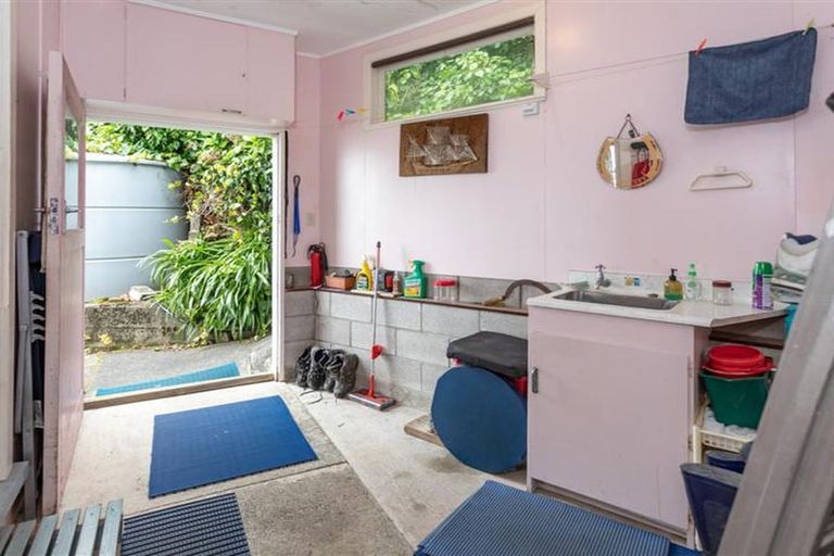 Photo of property in 814 Thames Coast Sh25 Road, Tapu, Thames, 3575