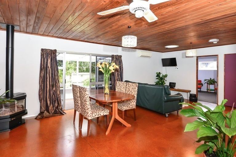 Photo of property in 8 Glasgow Street, St Andrews, Hamilton, 3200