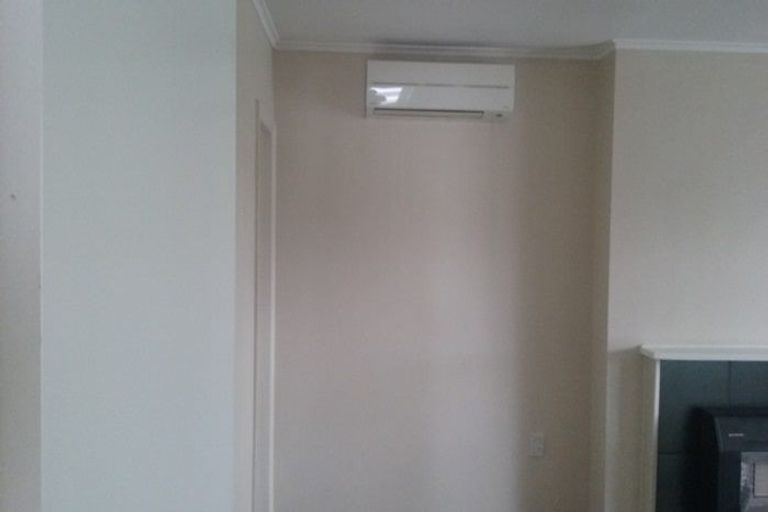 Photo of property in 26-27 Esk Street, Roslyn, Palmerston North, 4414