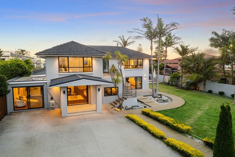 Photo of property in 1a Morrow Avenue, Bucklands Beach, Auckland, 2012