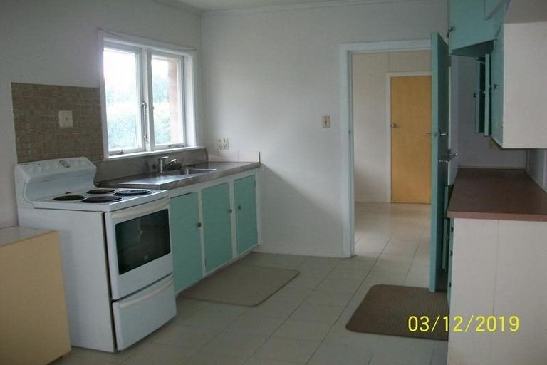 Photo of property in 2/20 Copley Street, New Lynn, Auckland, 0600