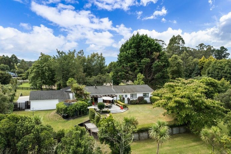 Photo of property in 137 Mapara Road, Acacia Bay, Taupo, 3385