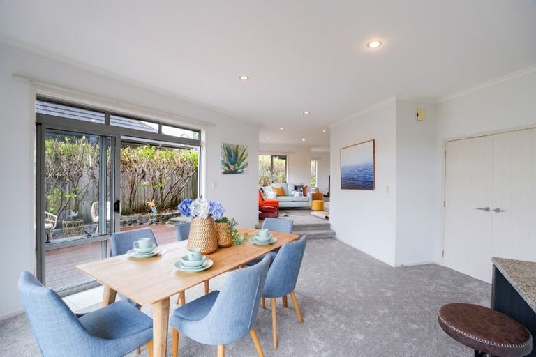 Photo of property in 12 Kouras Place, Flat Bush, Auckland, 2016