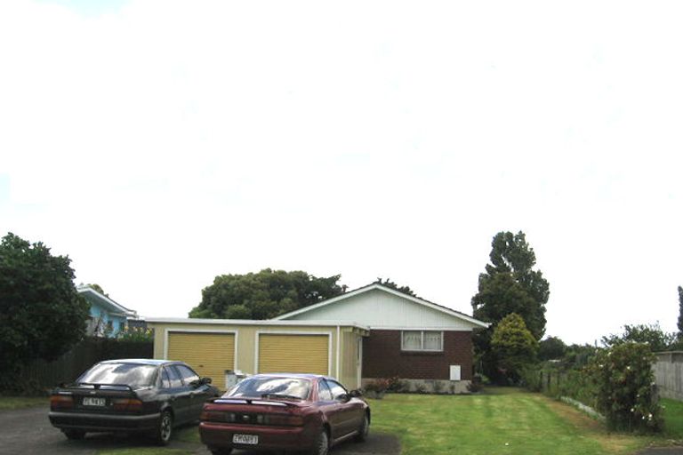 Photo of property in 2/3 Tomuri Place, Mount Wellington, Auckland, 1060