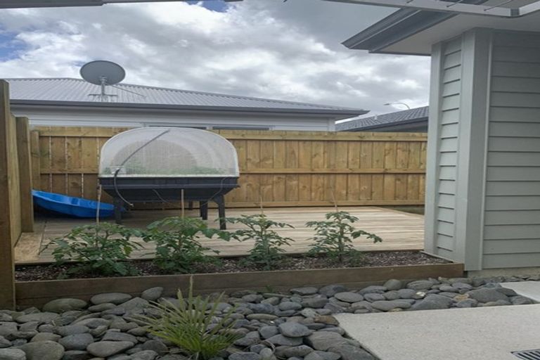 Photo of property in 4 Waitara Street, Taita, Lower Hutt, 5011