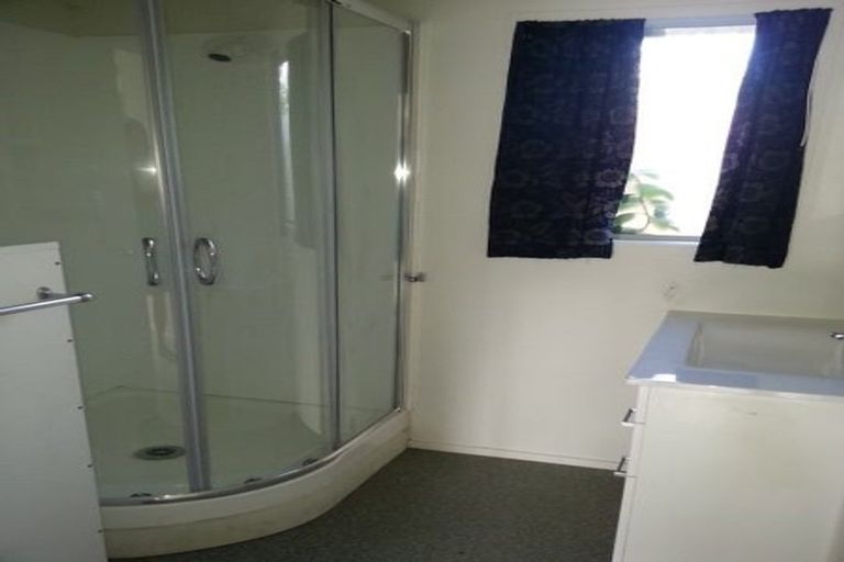 Photo of property in 24 Bedlington Avenue, Manurewa, Auckland, 2102