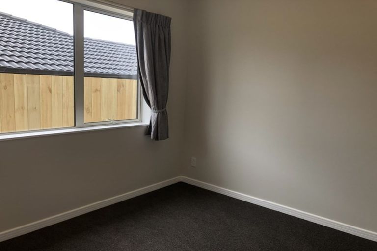 Photo of property in 80 Jeroboam Loop, Kumeu, 0810