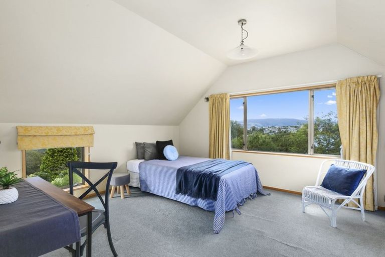 Photo of property in 10 Calvert Place, Shiel Hill, Dunedin, 9013