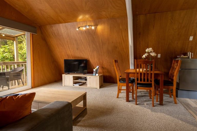 Photo of property in 9 Oromahoe Road, Opua, 0200