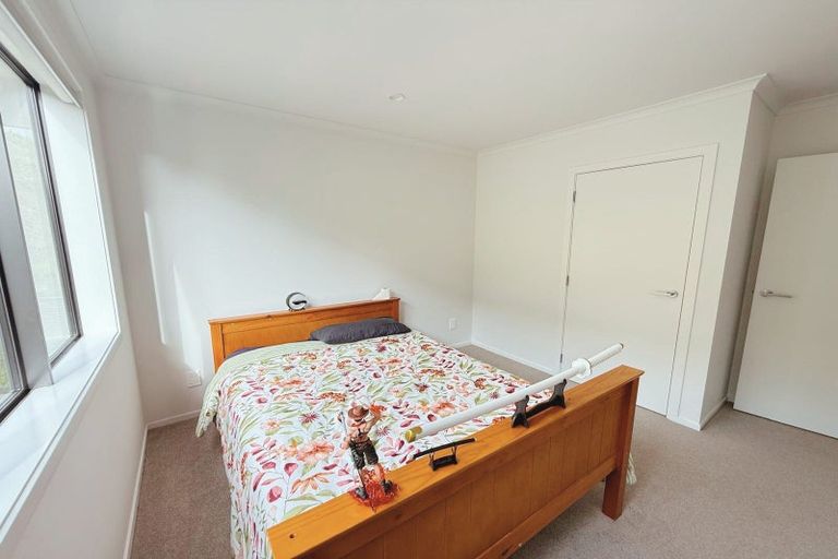 Photo of property in 15 Holystone Road, Whitby, Porirua, 5024