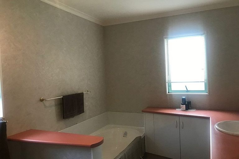 Photo of property in 12a Dominion Road, Nawton, Hamilton, 3200