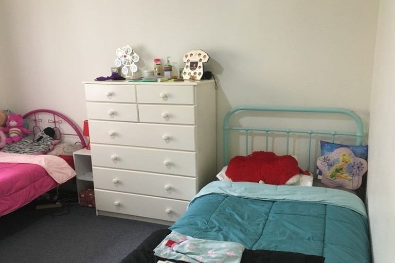 Photo of property in 7a Resolute Way, Papakura, 2110