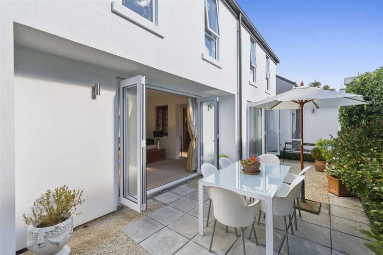 Photo of property in 14a Clissold Street, Merivale, Christchurch, 8014