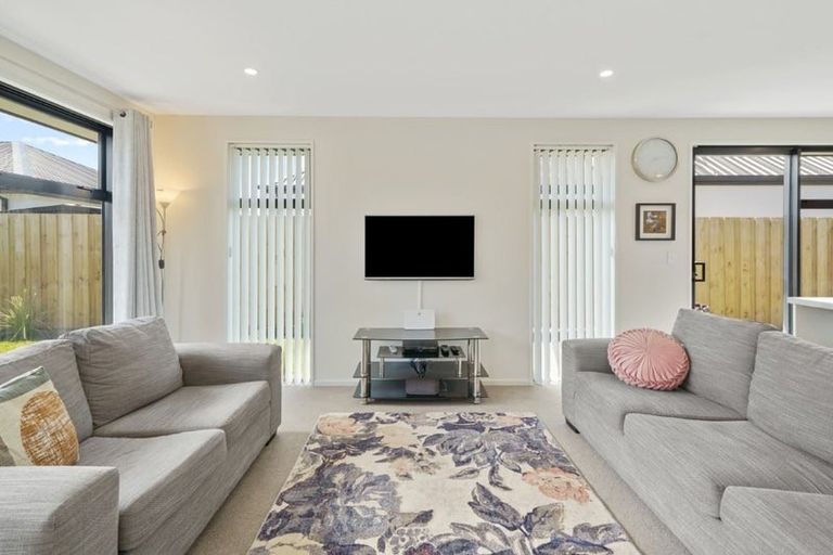 Photo of property in 7 Borthwick Street, Belfast, Christchurch, 8051