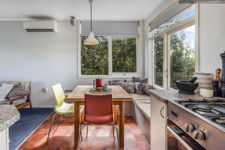 Photo of property in 12 Spenmoor Street, Newlands, Wellington, 6037