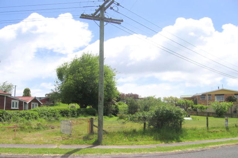 Photo of property in 18 Moana Crescent, Mangakino, 3421